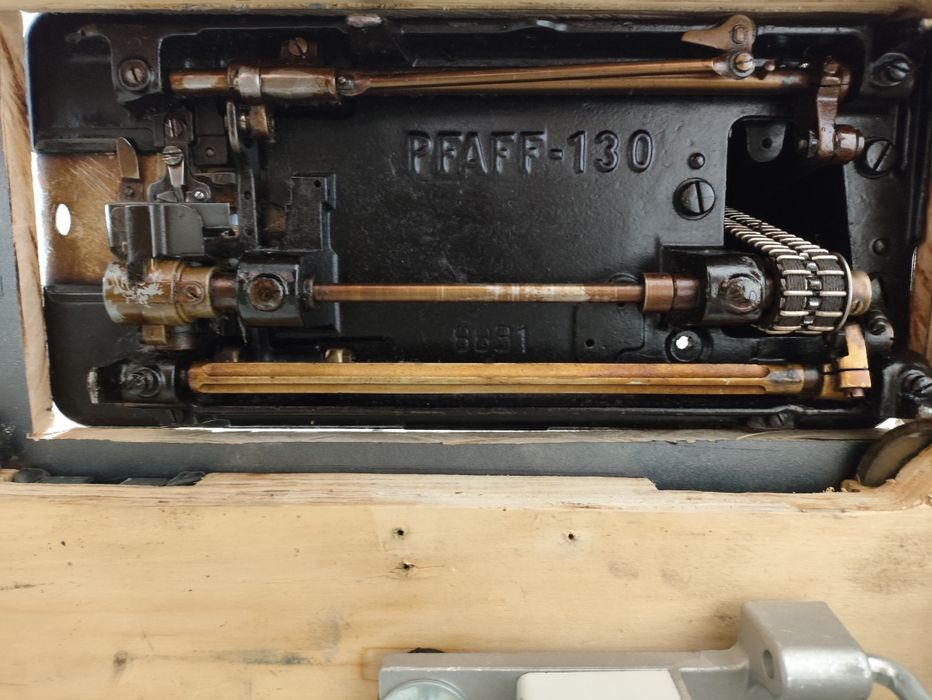 Швейная машина pfaff 130