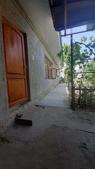 Срочно уй сотилади