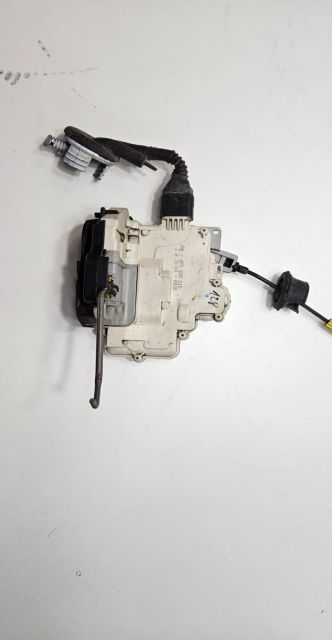 Broasca usa stanga spate 4F0839015 Audi A6 4F/C6 seria