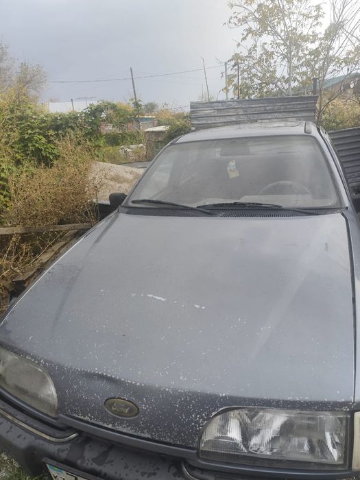 Форд сиерра седан