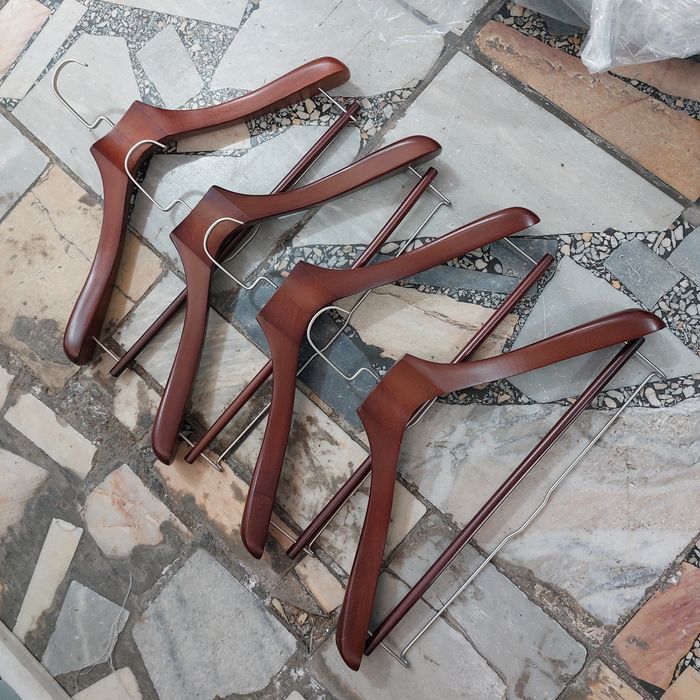 Вешалка плечики для одежды