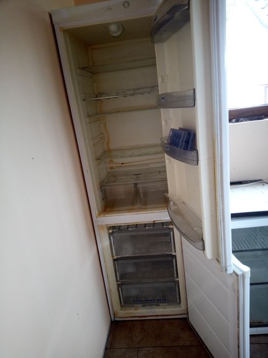 Frigider cu vitrina,frigider cu congelator