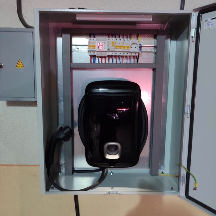 Йевро монтаж 0 дан Элэтиромобел зарядка установка куйош панел