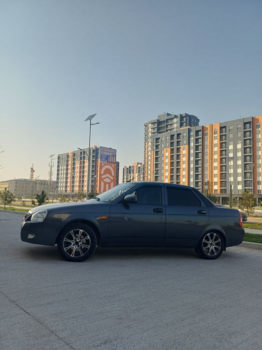 Lada priora 2013