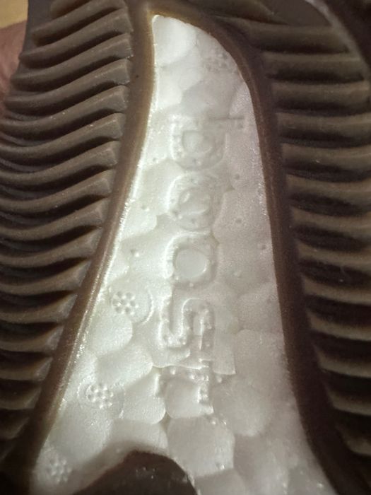 Маратонки adidas Yeezy boost 380