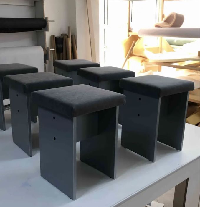 Табуретки мягкие