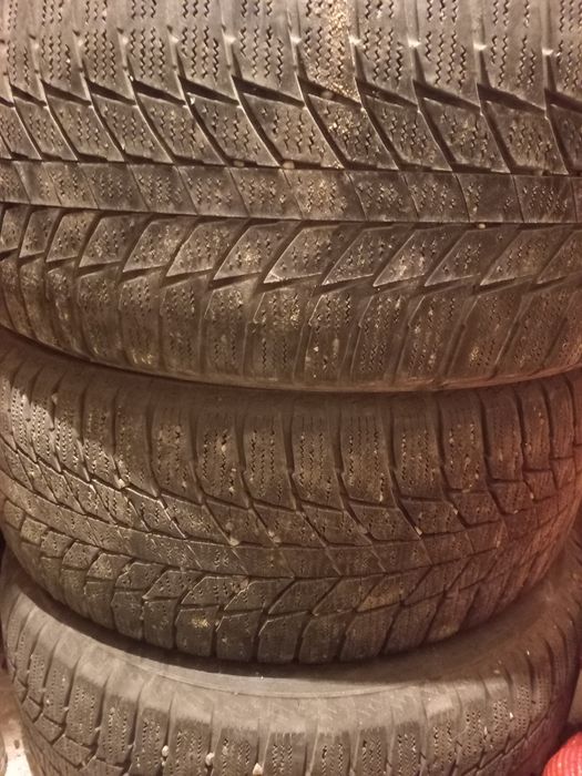 Продам зимние шины