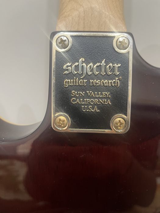 Продам Schecter Omen Extreme 6
