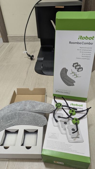 Прахосмукачка робот с база iRobot Roomba i7+  (+консумативи)