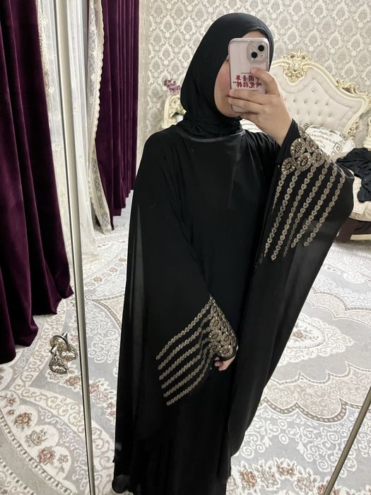 Продается абайя . Платье с накидкой