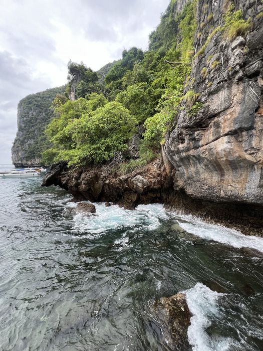 Продам айфон 16про макс