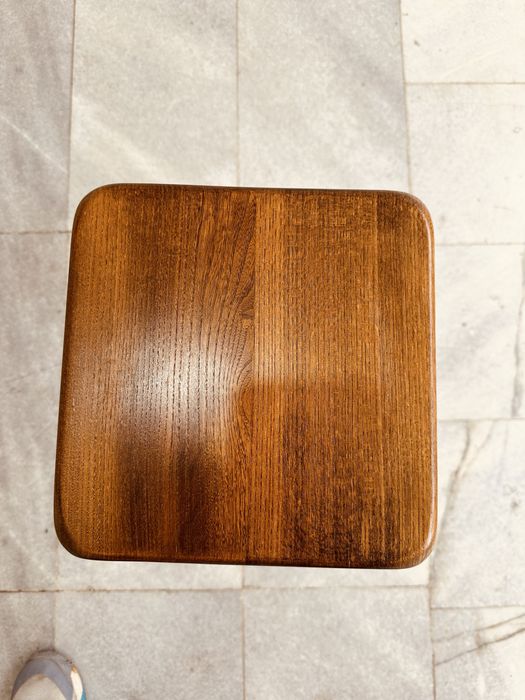 Масивна скандинавска поставка за цвете / странична масичка - Швеция