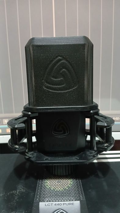 Студийный микрофон LEWITT LST 440 PURE