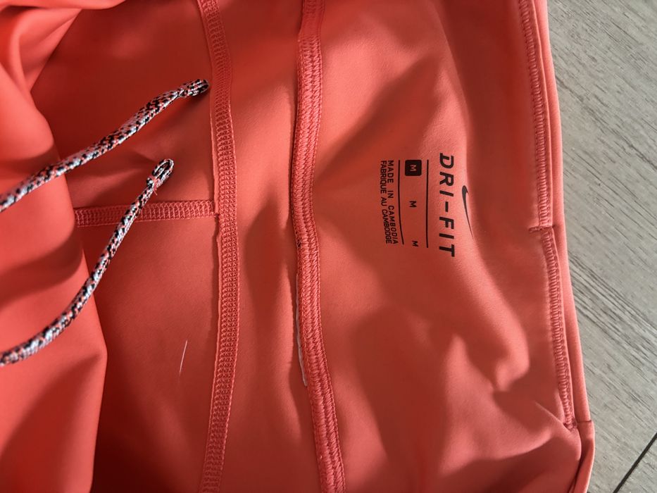 PaNtaloni scurti Nike