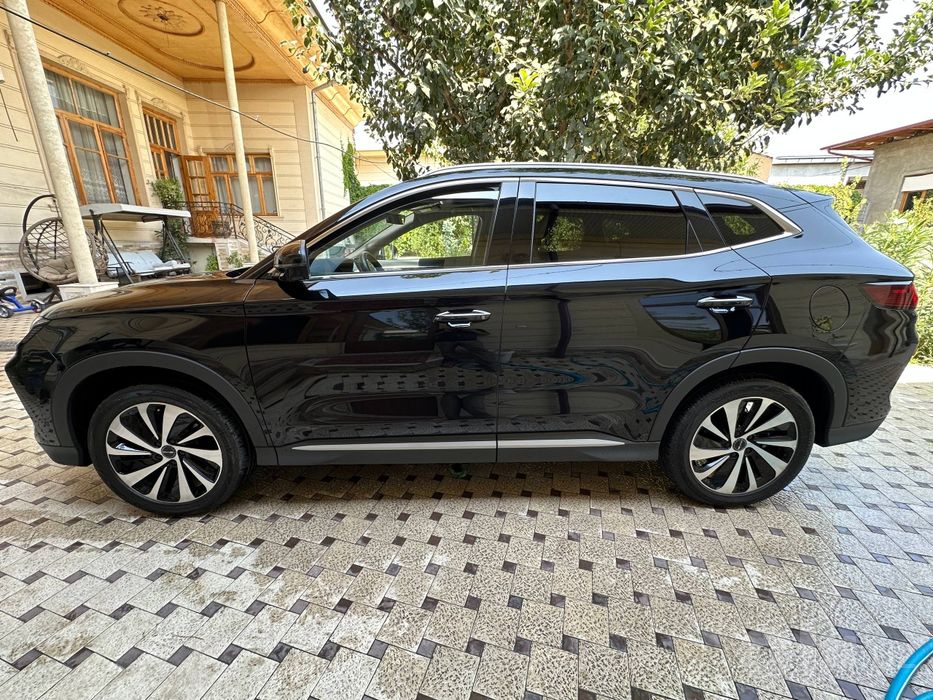 Byd song plus champion honor 605km