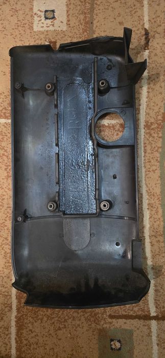 Декоративен капак на двигател мерцедес ц класа mercedes c class w203