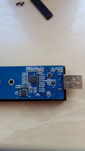 Продавам нови запечатени кутийки за SSD диск m.2 NGFF