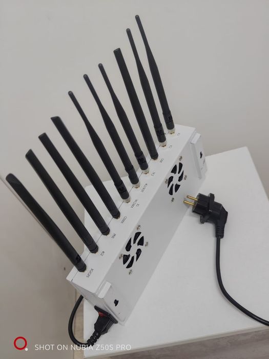 Подавитель глушилка связи