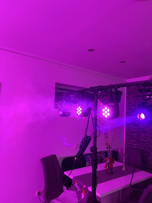 2/2 Lumini Moving spot and wash + stativ gravity + cabluri + DMX