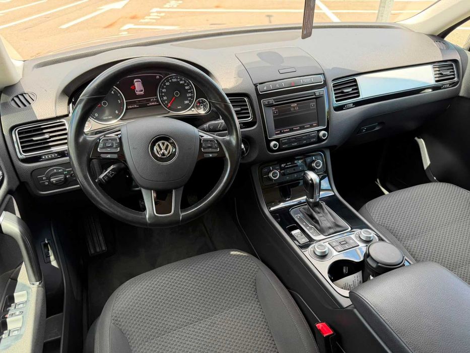 VOLKSWAGEN Touareg 2015 — imagine 13