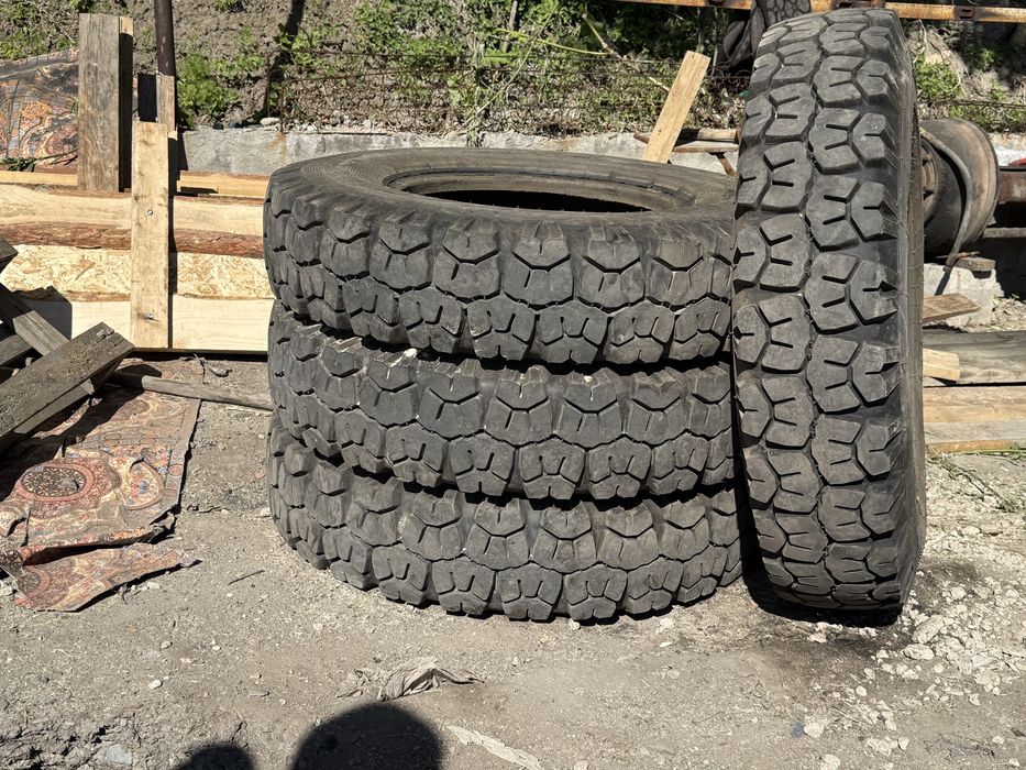 Продам резину 4шт Омск шина