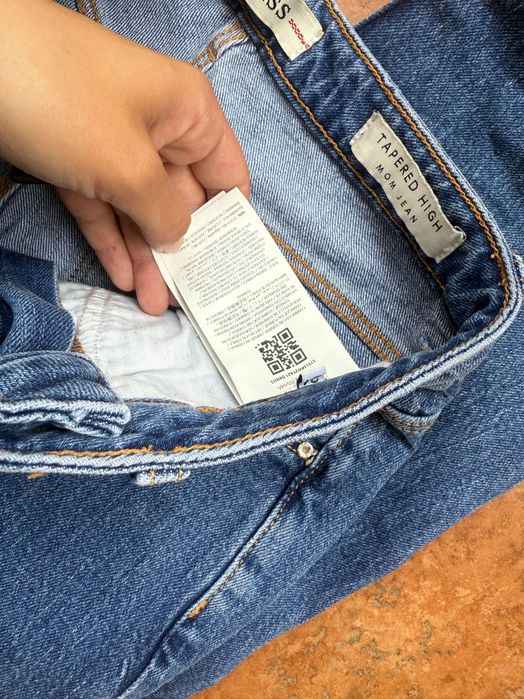 Дънки Guess - Tapered Fit - рр24