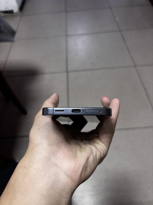 Samsung S24 в хорошем состояний