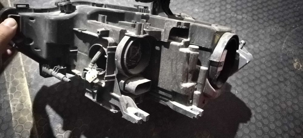 Фар ауди a5 8т/audi a4 8t