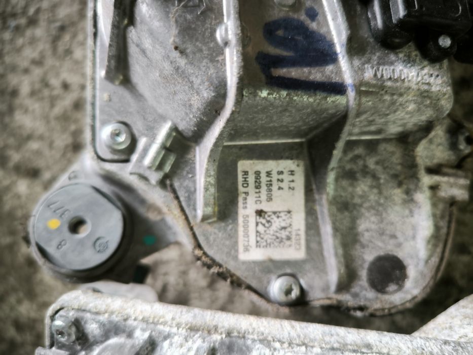 Моторчета за предни чистачки за Citroen DS 5