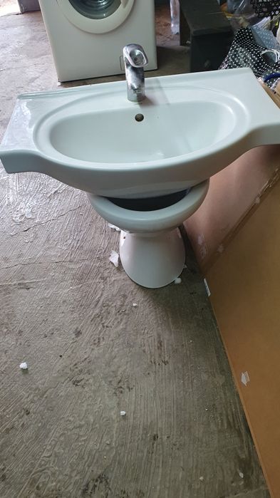Продам раковину унитаз