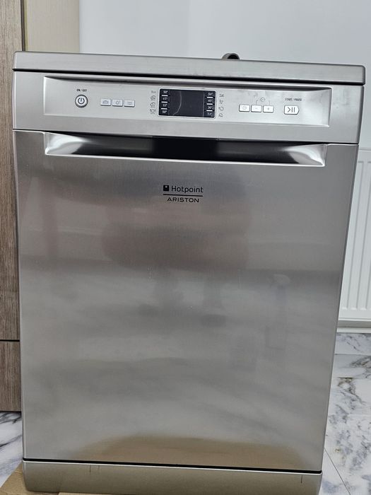 Masina de spalat vase independenta HOTPOINT-ARISTON, 14 seturi, 9 prog