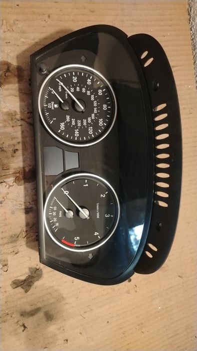 Табло ( километраж ) БМВ Х5 Е70 / BMW X5 E70