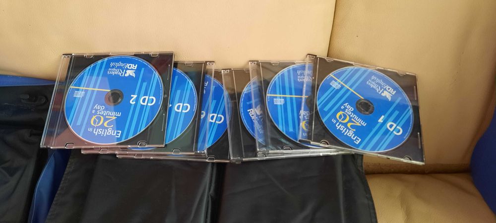 Спешно ! Продавам комплект за учене на английски