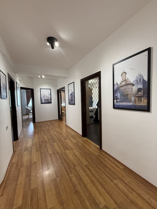 Inchiriez apartament cu 3 camerepe faleza