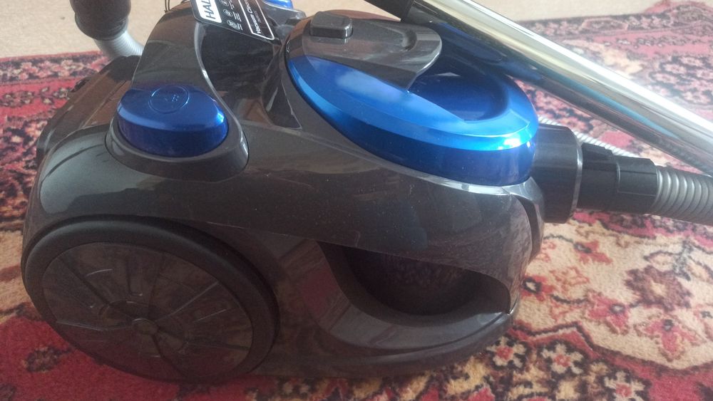 Продам новый пылесос