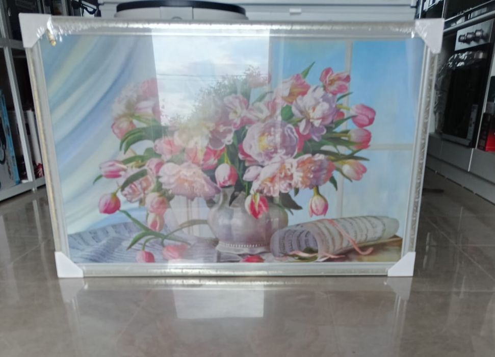 Картины в рамке новые