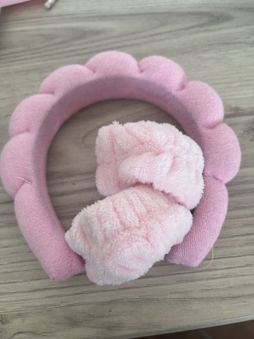 Набор розовых аксессуаров