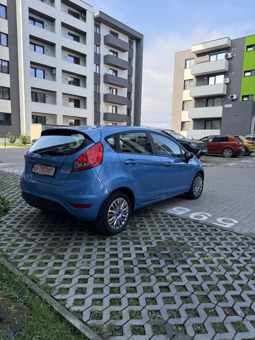 Ford Fiesta 2011 benzina