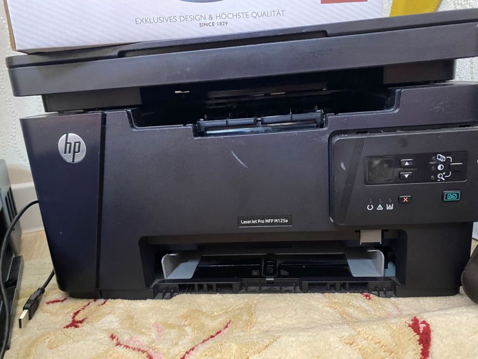 Принтер 75000тг HP лазерный