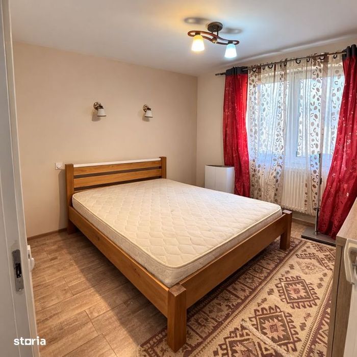 Apartament 3 camere, 89 mp, zona Sasar