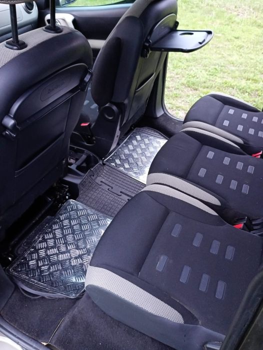 Vând Citroen Berlingo