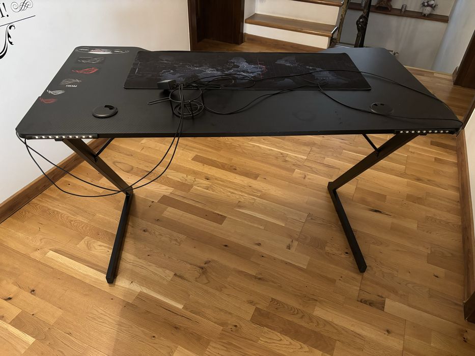Masa gaming stare foarte buna