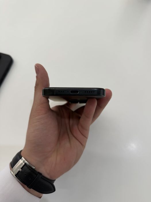 iPhone 16 pro 128 GB