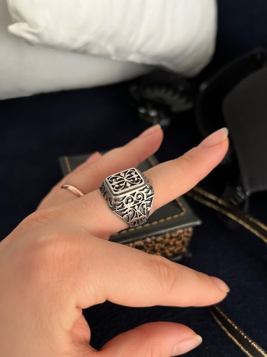 Ручное ювелирное изделие из серебра 929 пробы