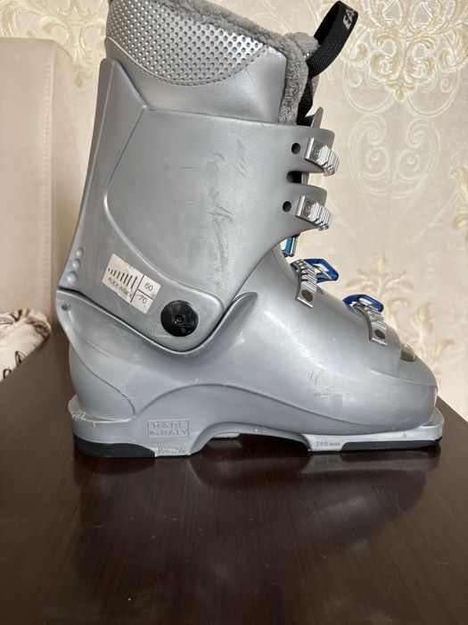 Ботинки горнолыжные 38р.