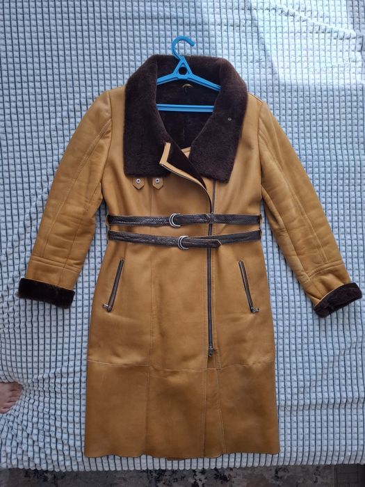 Продам женскую натуральную дублёнку