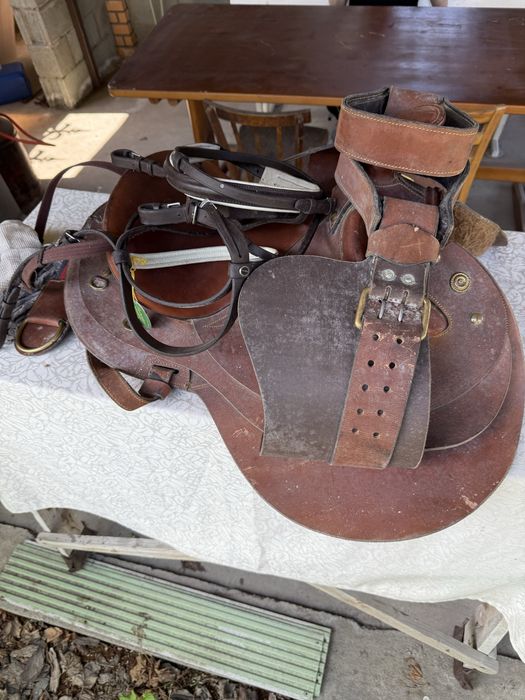 Седло кожанное б.у