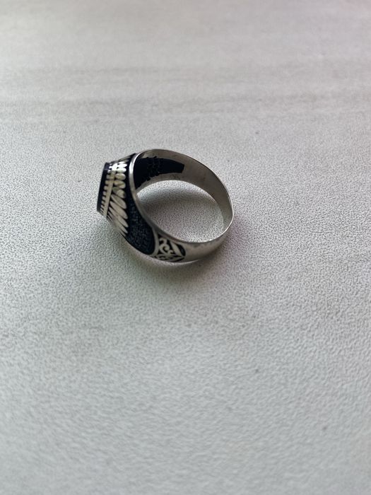 Перстень с камнем