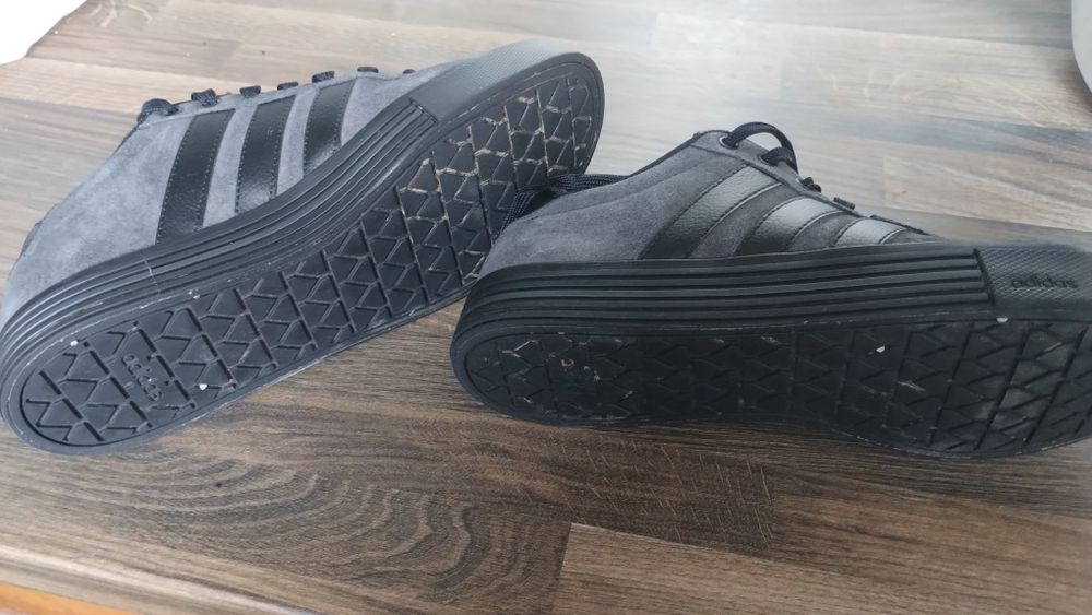 Маратонки Adidas