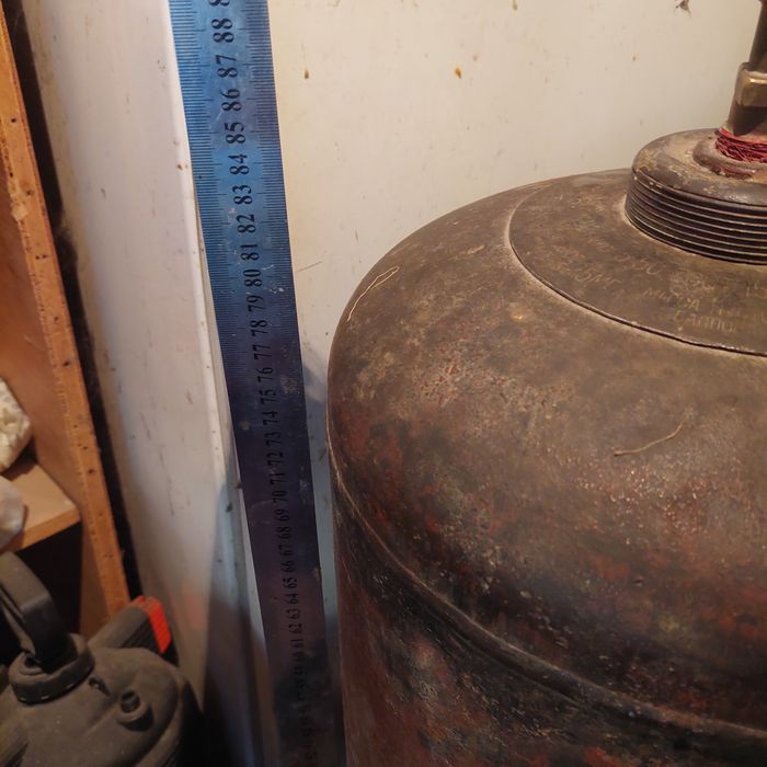 Продам шифер 2 газ балона и плита